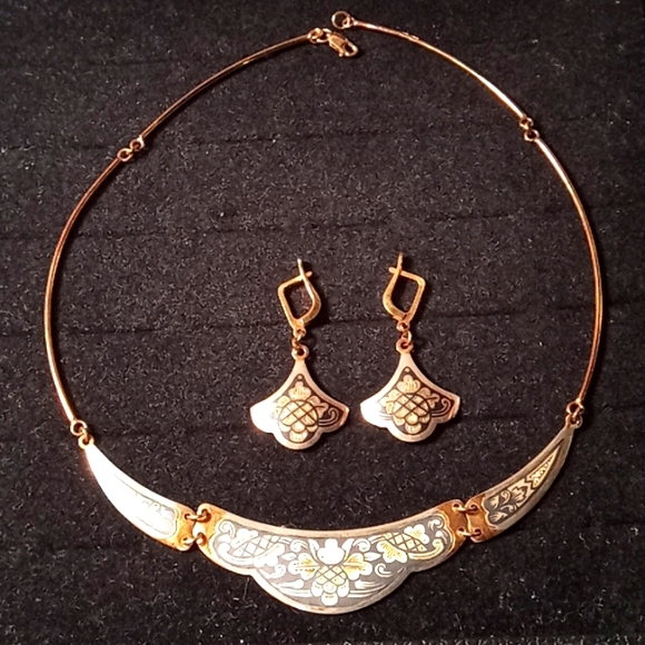 Jewelry - SOLD